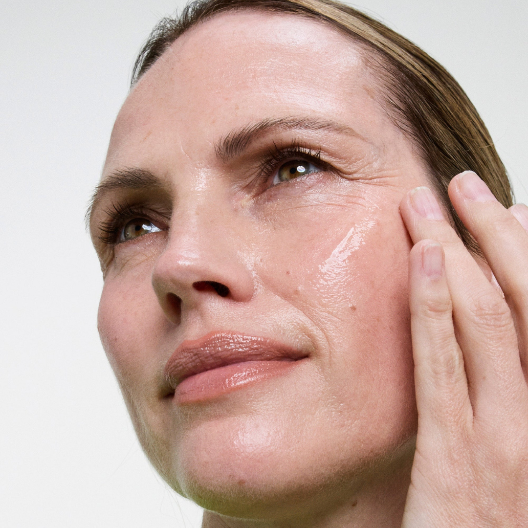 Age Confidence NAD+ & TriPeptide Renewal Serum